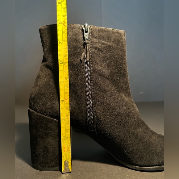 Stuart Weitzman Black Suede Boot - Picture 11 of 12